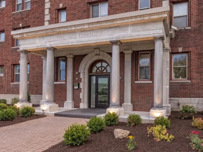 Photo - 253 Alexander St Unit appt. 226