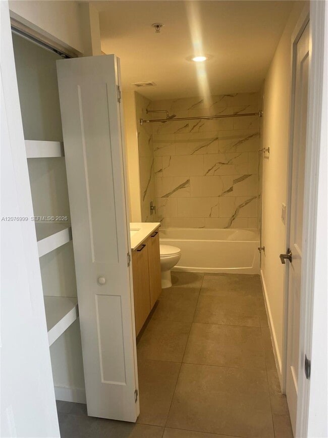 Photo - 16395 Biscayne Blvd Unit 1611