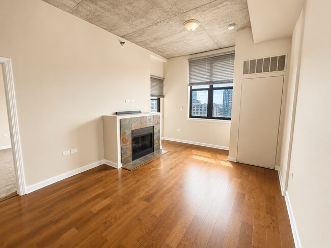 Photo - 1464 S Michigan Ave Unit 1008