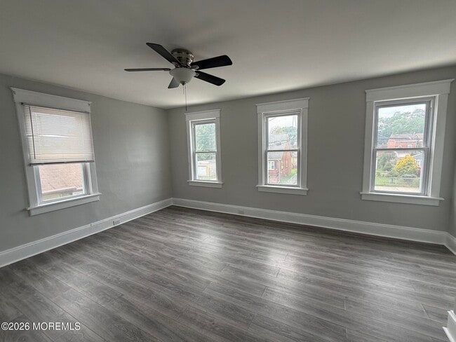 Photo - 436-438-438 Schiller Ave