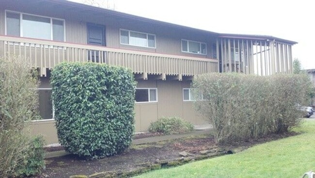 1671 Ferry St Unit 09