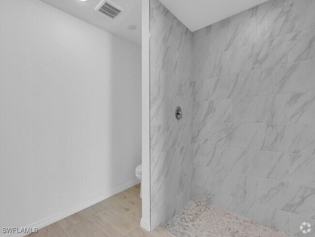 Building Photo - 3203 NW 5th Ave Rental
