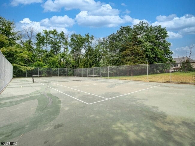 Photo - 402 Marten Rd