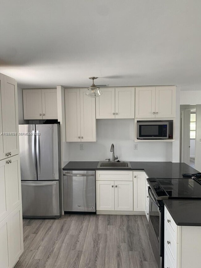 Photo - 707 Greenbriar Dr