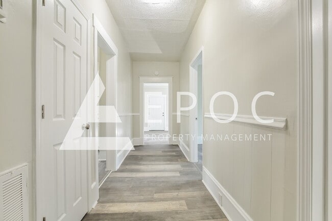 Photo - 638 Wesley Dr