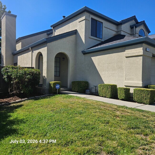 Building Photo - 1145 Quail Valley Run