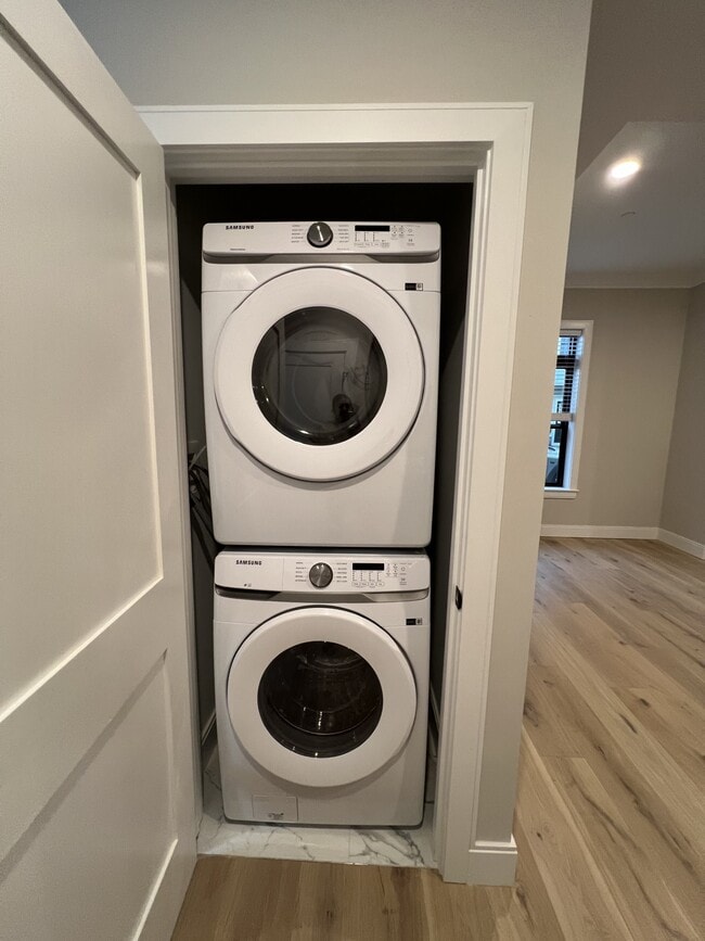 Photo - 158 Everett St Unidad #101