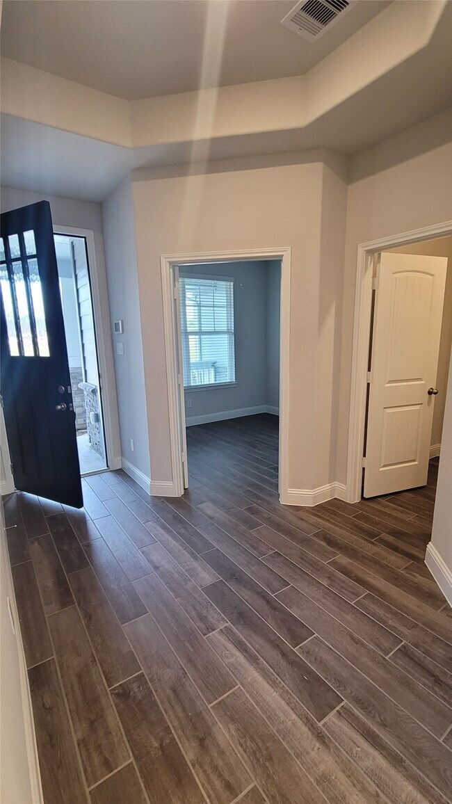 Photo - 10110 Water Harbor Dr