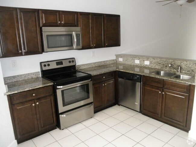 Building Photo - 1905 Shoma Dr Rental