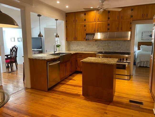 Photo - 1320 Terrace St