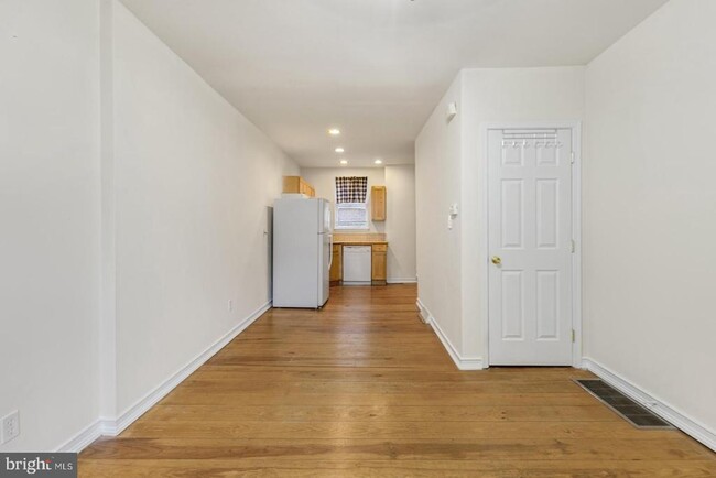 Photo - 1136 Day St Townhome