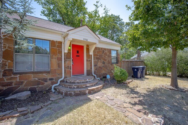 3708 N Virginia Ave