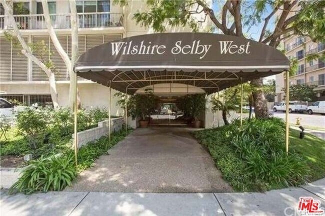 Building Photo - 10751 Wilshire Blvd Unit 508 Rental