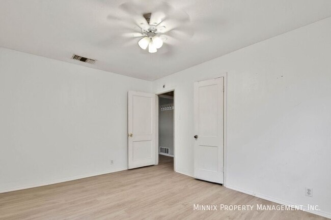 Photo - 2810 42nd St