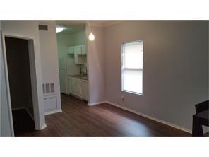 Building Photo - Edgecreek Condo