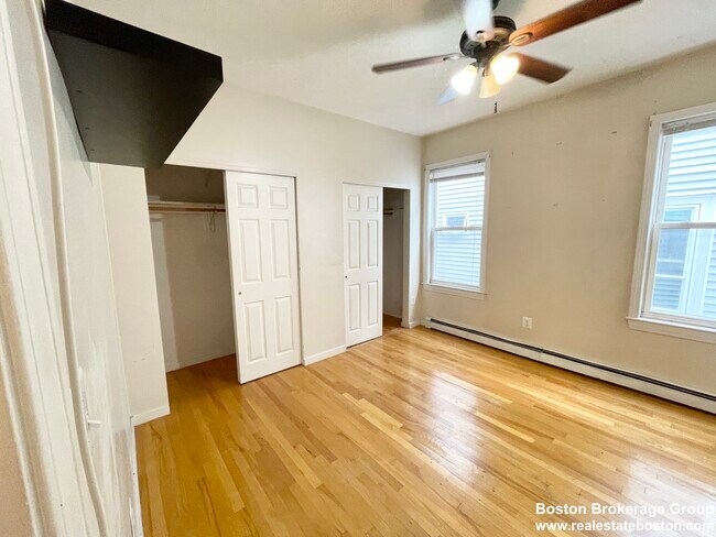 Photo - 7 Iroquois St Unit 2