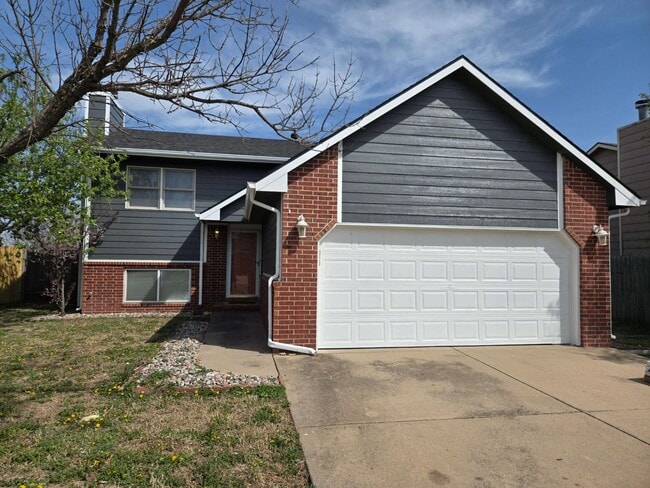 Building Photo - 1914 S Prescott Cir