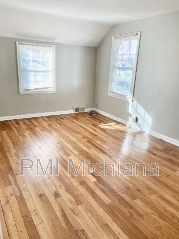 Photo - 1311 E Monroe St