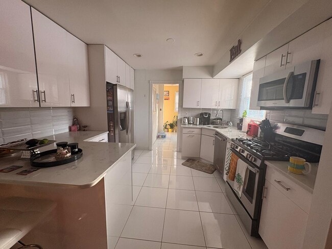 Photo - 11 E Sherman Ave