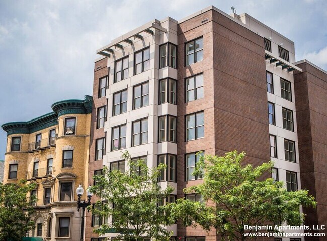 Building Photo - 1085 Boylston St Unit 103