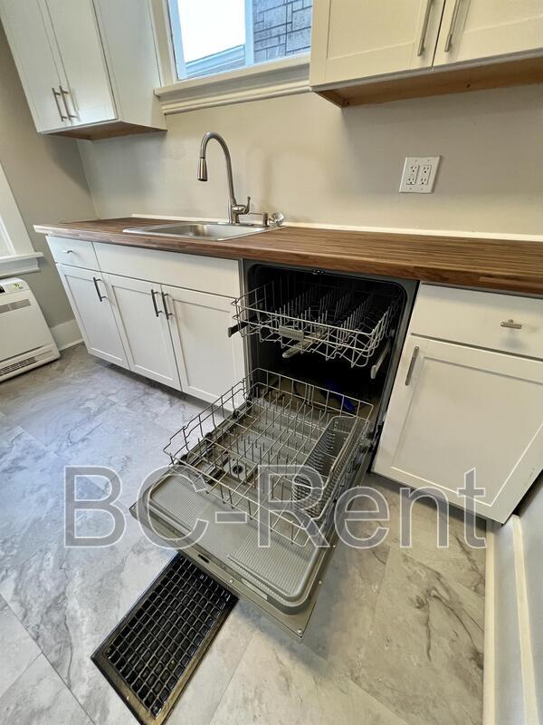 Photo - 482 Fair Ave