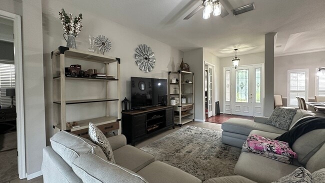 Photo - 1185 Pallister Ln