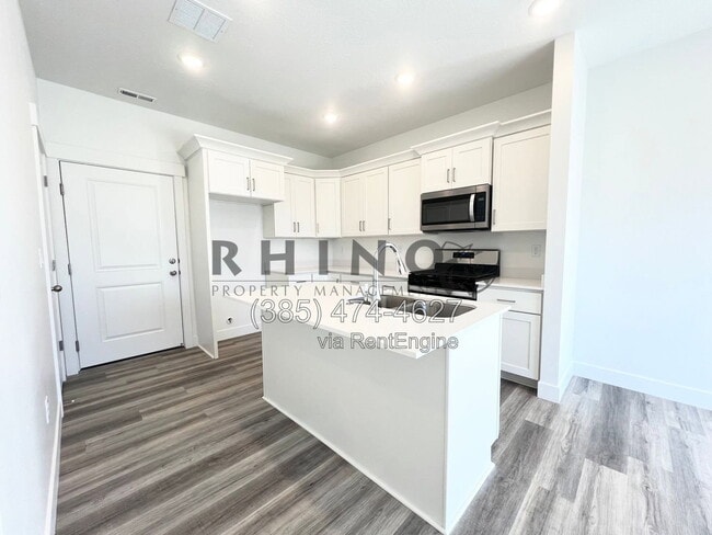 Building Photo - 1668 N 840 W