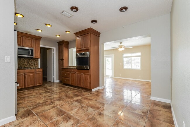 Photo - 9896 Liberty Ct