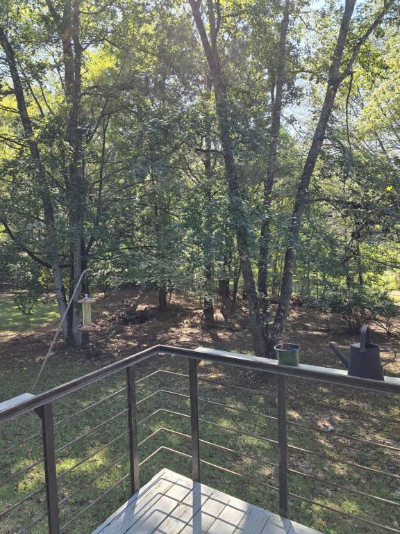 Photo - 180 Pinewood Dr