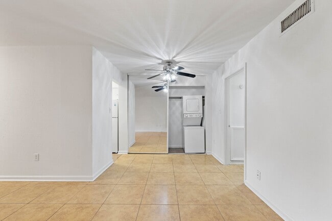 Photo - 711 Holiday Dr Unidad 35