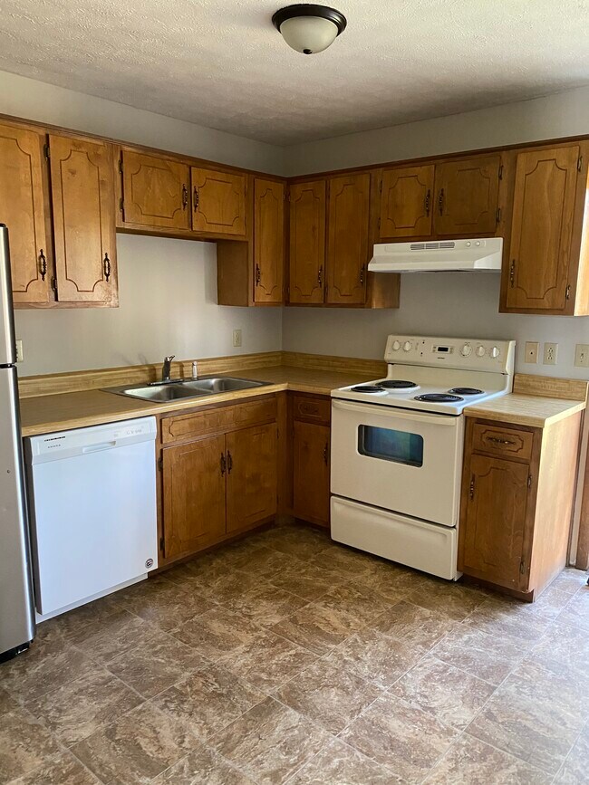 Photo - 37 W 13th St