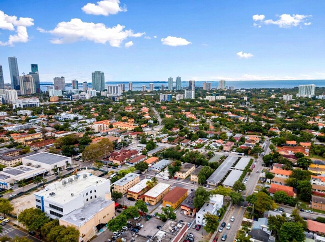 740 SW 9th St Unit SI ID1605645P