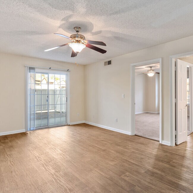 Pepperstone Apartments Greensboro, NC