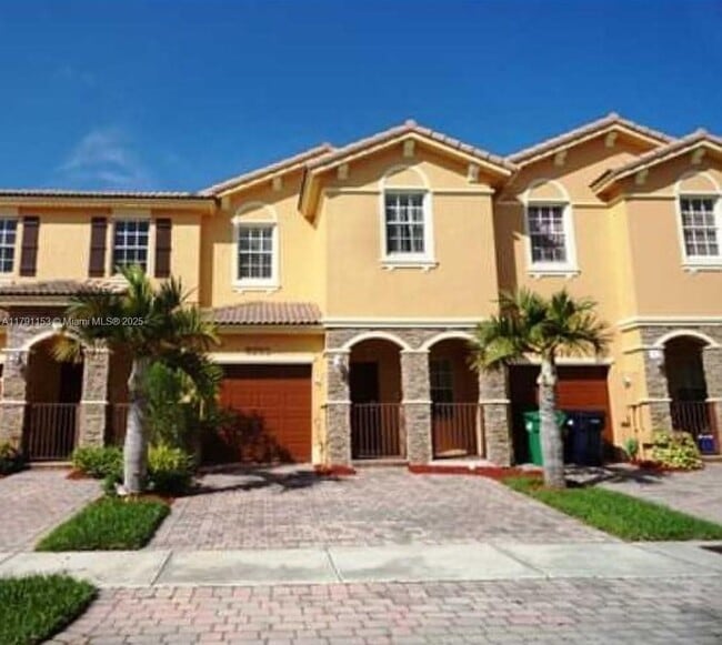 Building Photo - 9283 SW 219th St Rental