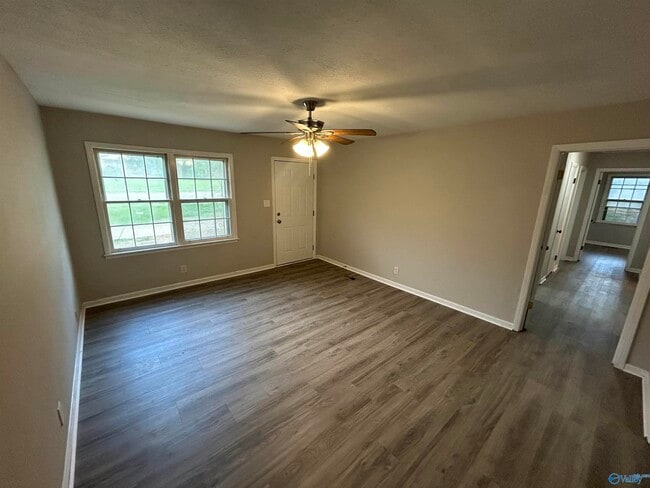 Photo - 3304 Pulaski Pike NW