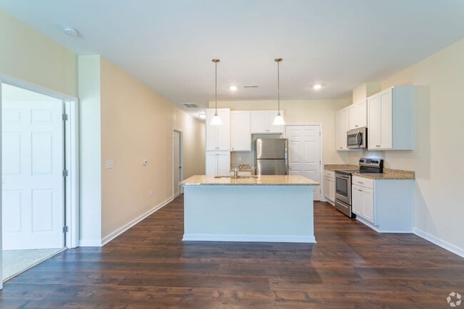 Building Photo - River Oaks Villas