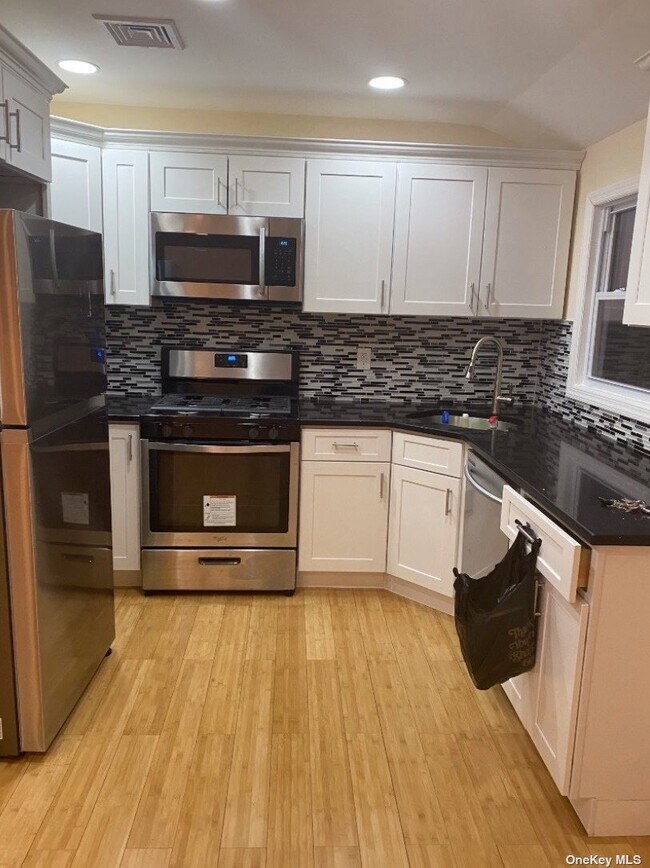 Photo - 132-30 157th St