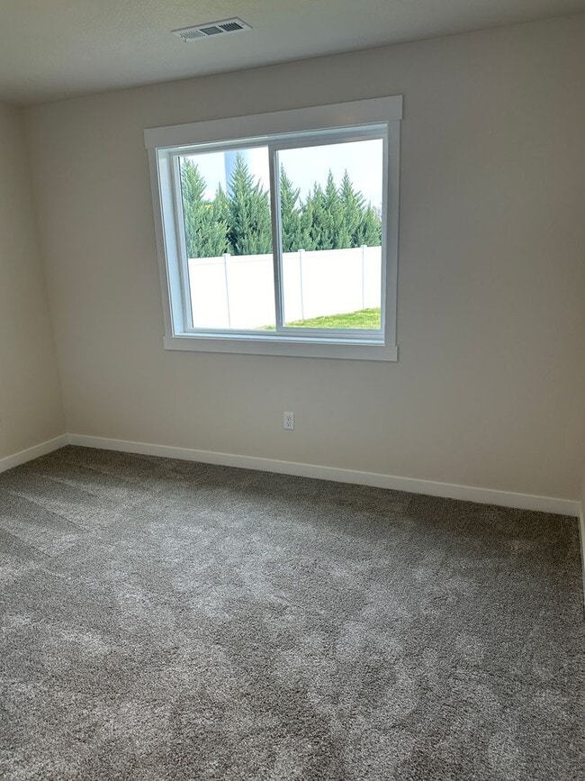 Photo - Alderbrook Homes, Newer Construction!