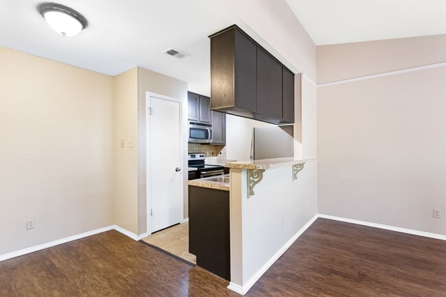 Photo - 1 Bed 1 Bath Located in the heart of the Medical Center Unidad 916