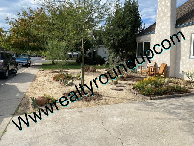 Photo - Three bed, Two Bath Home By UOP