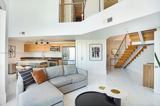 Building Photo - 350 S Miami Ave Unit 713