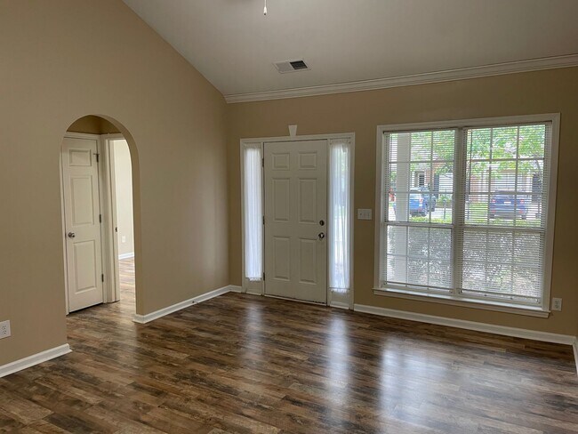 Photo - Town Home For Rent