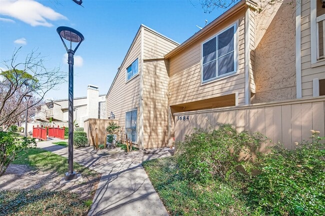 Building Photo - 3684 Ocee St