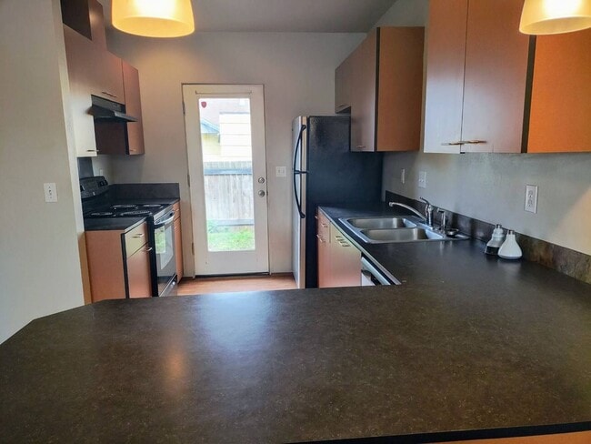 Photo - 20152n Unit 2015
