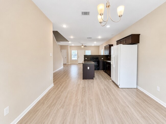 Photo - 3986 Avenue B