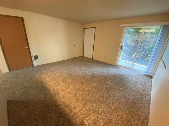 Photo - 802 Juniper Ave