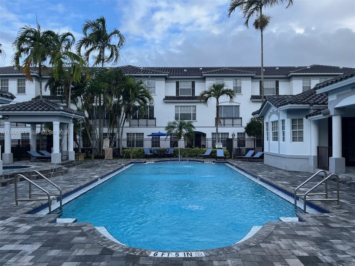 Photo - 781 SW 148th Ave