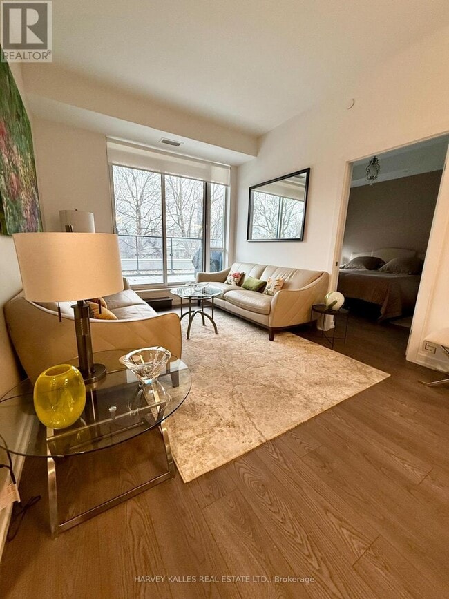 Photo - 609 Avenue Rd Unité 203