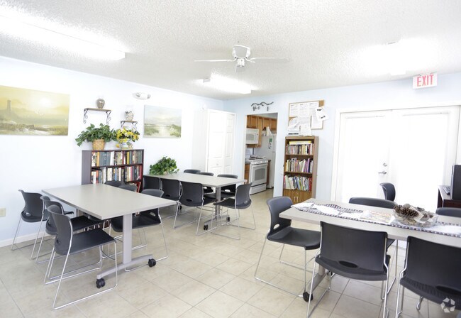 Photo - Pine Terrace III