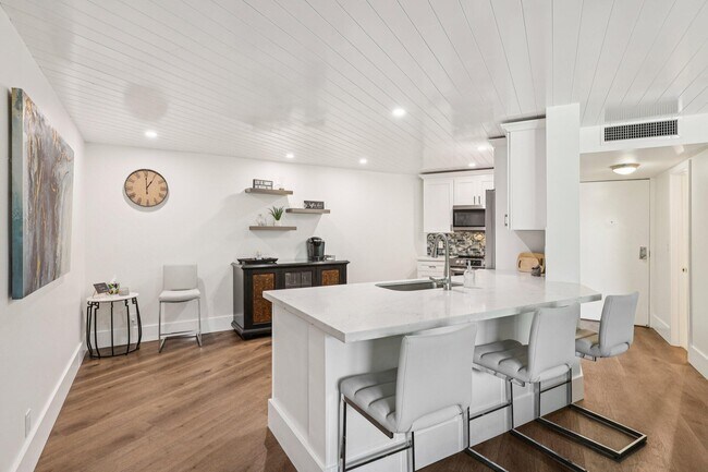 Photo - 1301 River Reach Dr Unidad 119